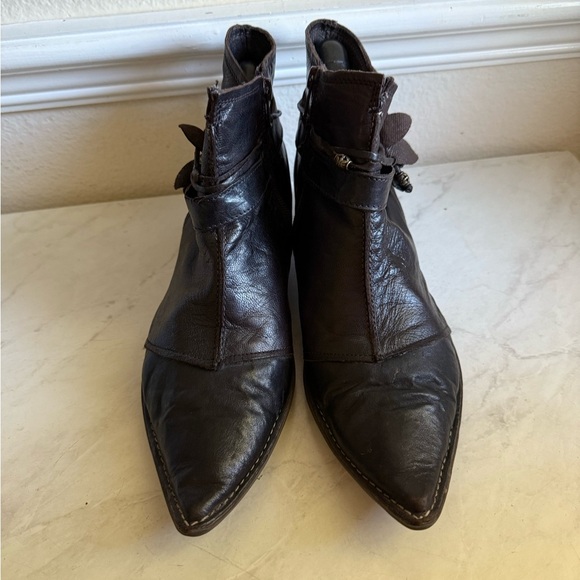 HEYRAUD Brown Leather Ankle Boots - Picture 4 of 8